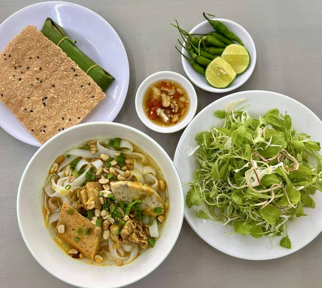 mi-quang-ga-cha-cua-tom