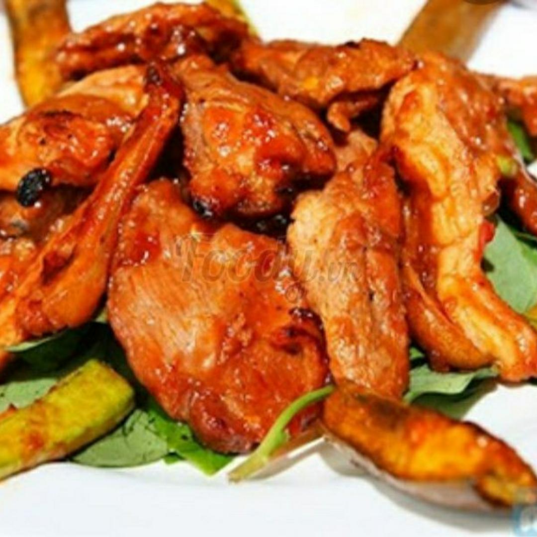 vu-heo-xao-bo-toi-hop-lon