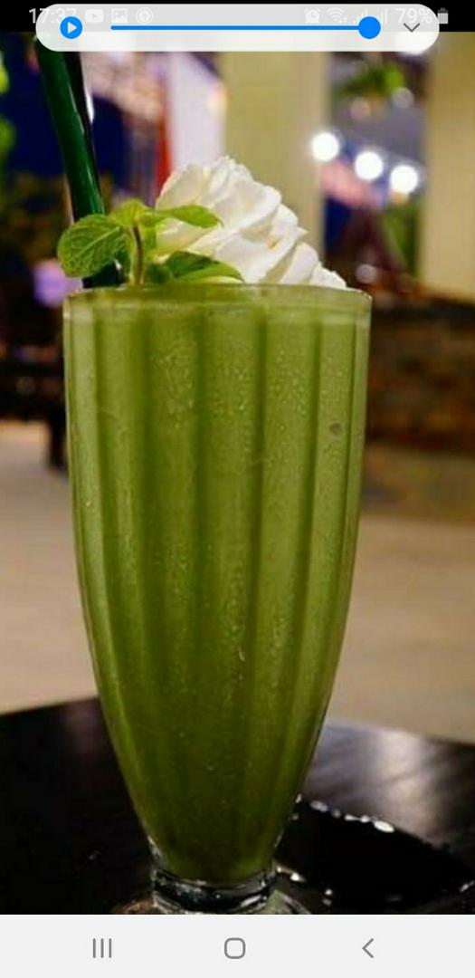 sinh-to-au-xanh-matcha