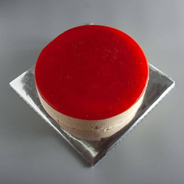 mousse-dau-tay-nguyen-o-18cm-strawberry-mousse-cake