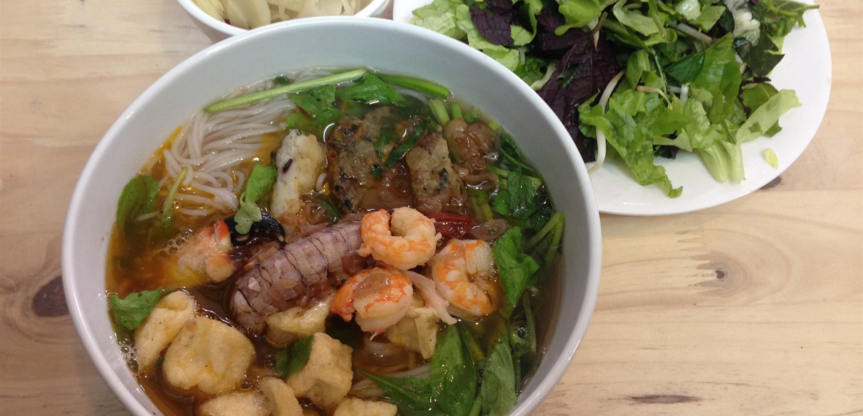 Gia-Hưng---Bún-Cá-Và-Bánh-Đa-Cá---Lạc-Trung