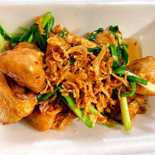 phao-cau-ga-chien-gion-nuoc-mam