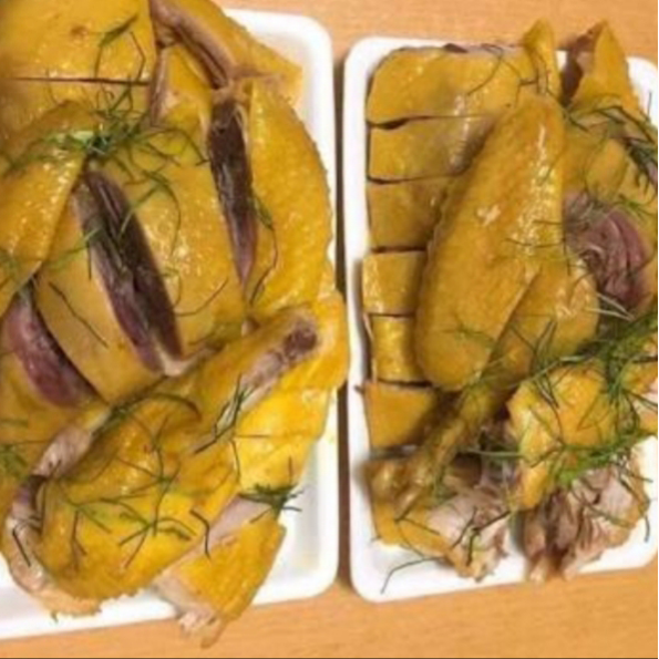 ga-u-muoi-1-con-ham-nong