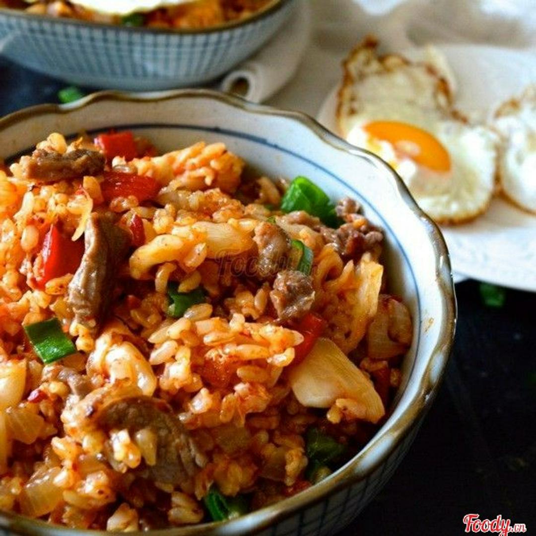 com-chien-kimchi-thit-bo