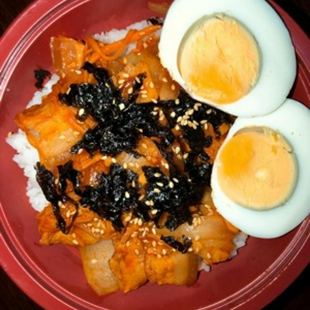 com-tron-thit-xao-cay