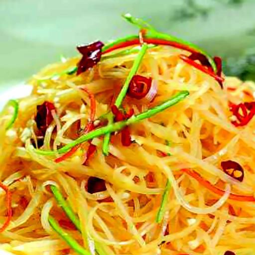 khoai-tay-thai-soi-xao-chua-cay