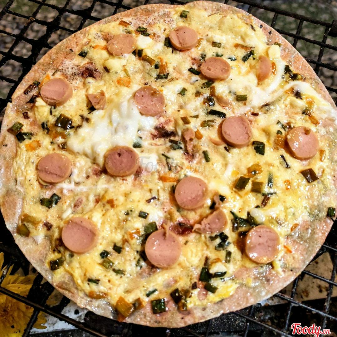 banh-trang-nuong-trung-ga-pho-mai-xuc-xich