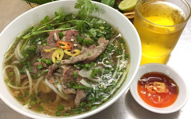son-tung-com-rang-pho-bo-vu-ngoc-phan