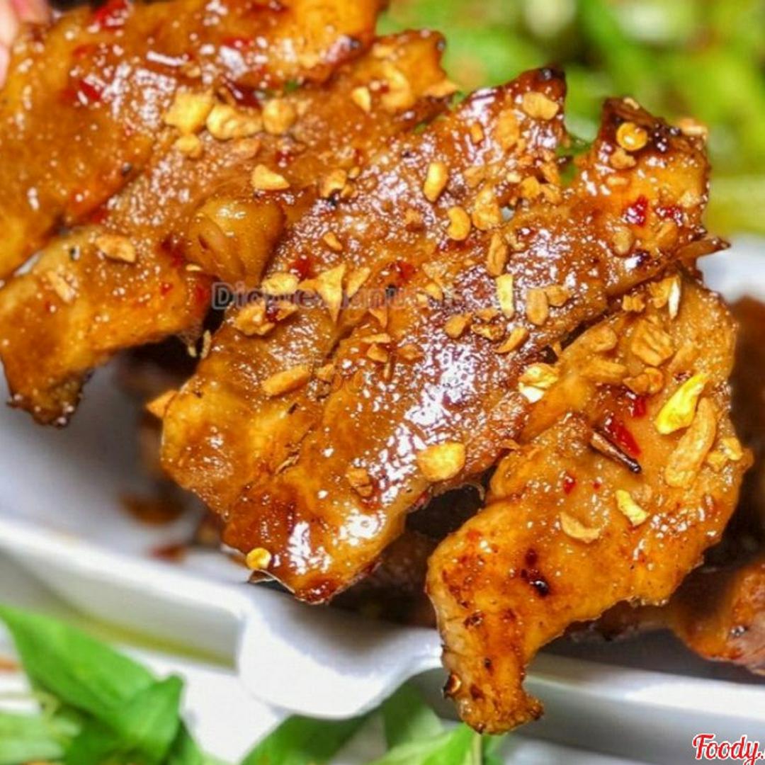 vu-heo-xao-cay-hop-lon