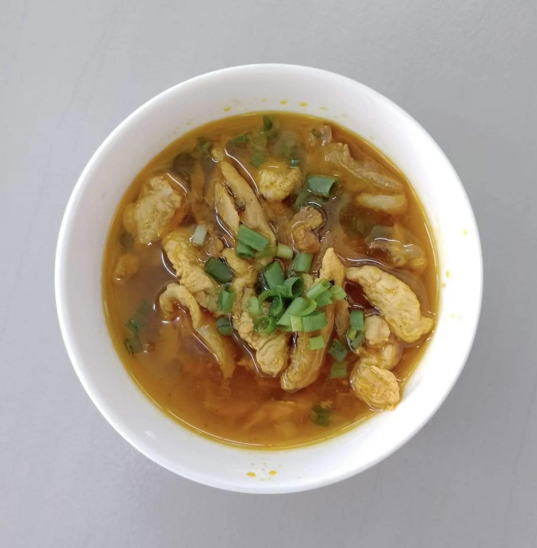 chen-nhan-ga-rut-xuong