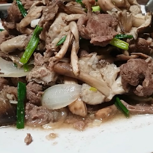 com-bo-xao-nam-kim-cham