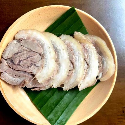 thit-ba-chi-chan-gio-luoc