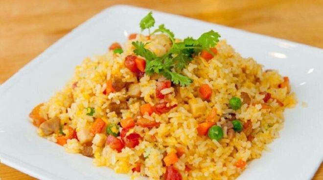 com-duong-chau-xao-thit-bo