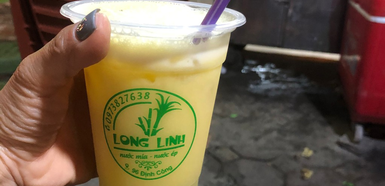 long-linh-nuoc-ep-hoa-qua-o-an-vat-inh-cong