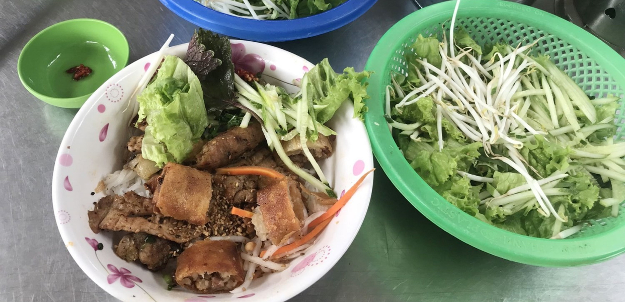 Hy-Khang---Bún-Thịt-Nướng-&-Gỏi-Cuốn---Lãnh-Binh-Thăng