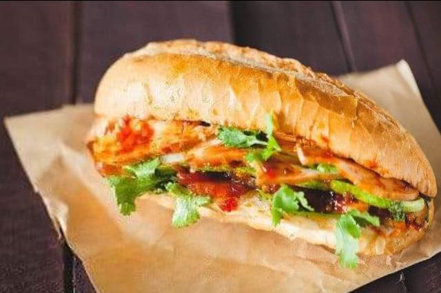 combo-banh-my-ga-xe-bo-toi-banh-bao-nhan-thap-cam-01-pepsi