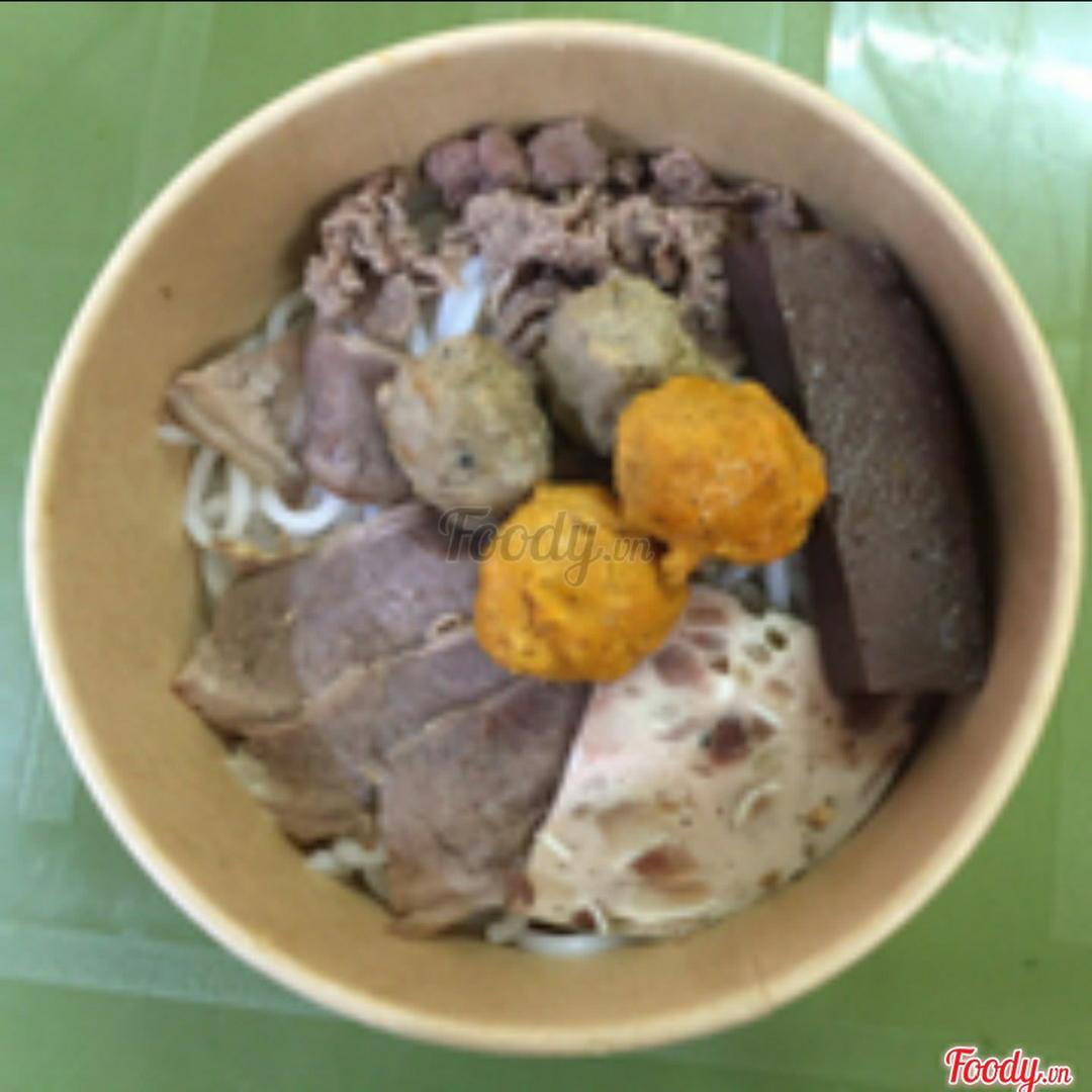 bun-bo-hue-khong-mong-thay-bang-bo-tai