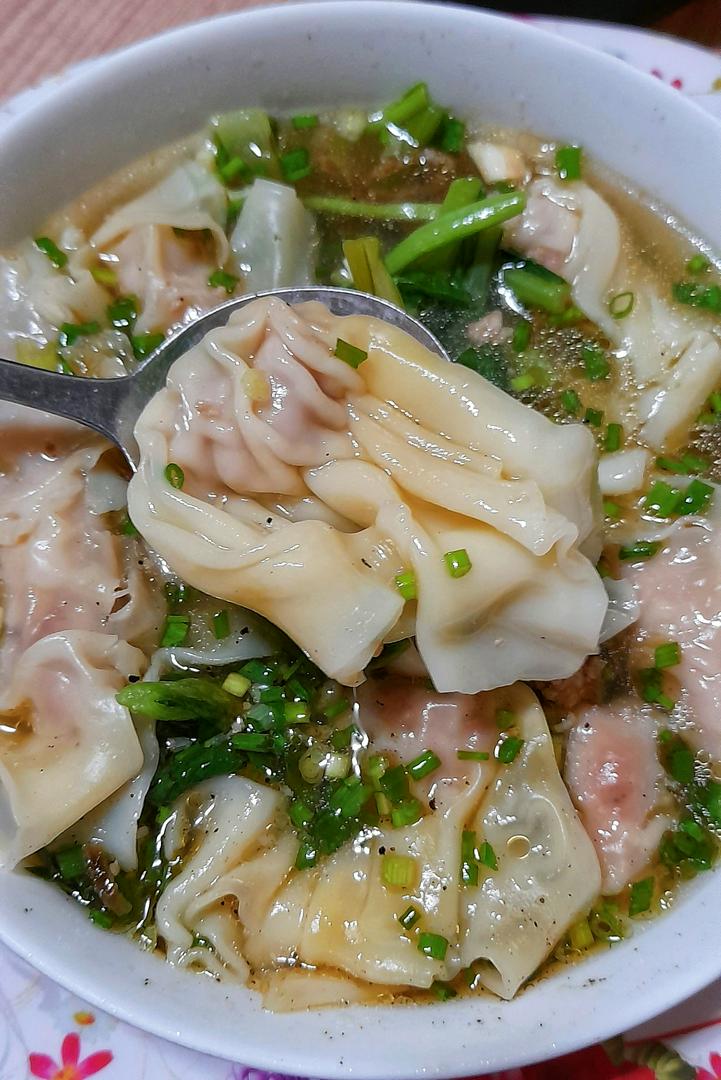 sup-8v-hoanh-thanh-bo-tai-thit-bam