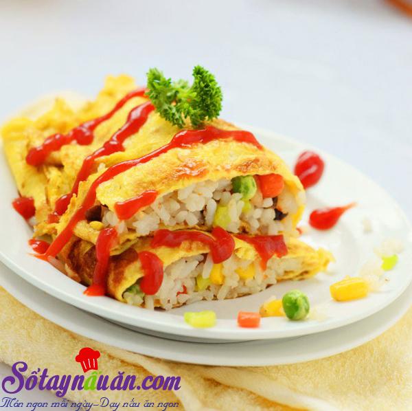 com-chien-trung-cuon-hai-san