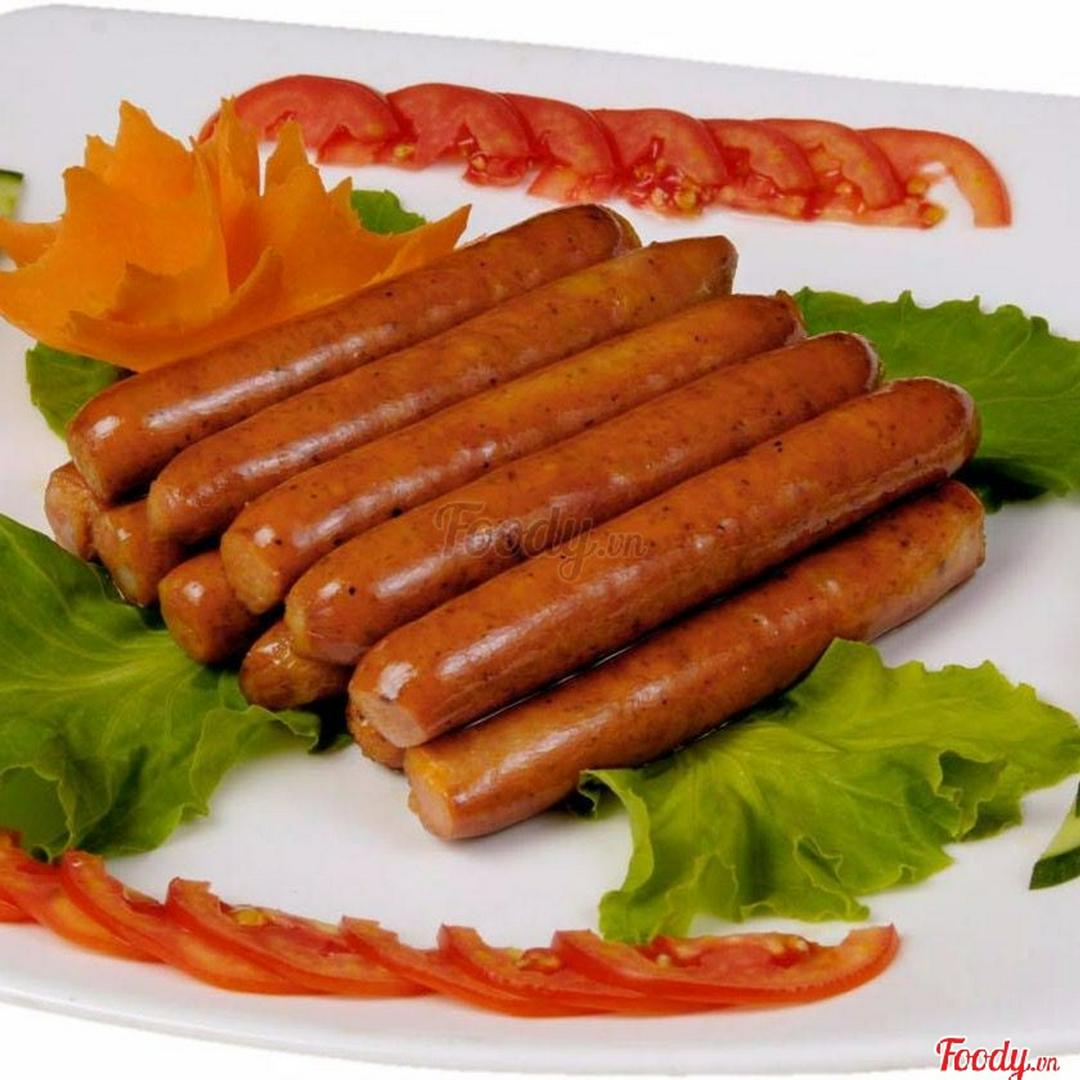 goi-xuc-xich-thanh-cua-cha-ca-nho