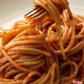 mi-y-spaghetti-sot-bo-bam-voi-ga-lac-pho-mai