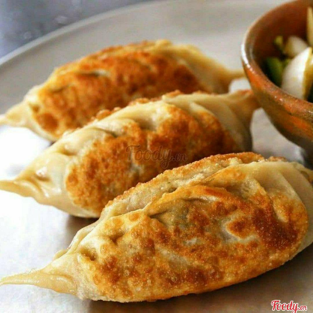 banh-xep-nhan-hai-san-chien