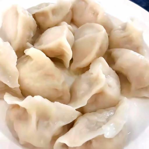 sui-cao-hap-nhan-can-tay-thit-heo