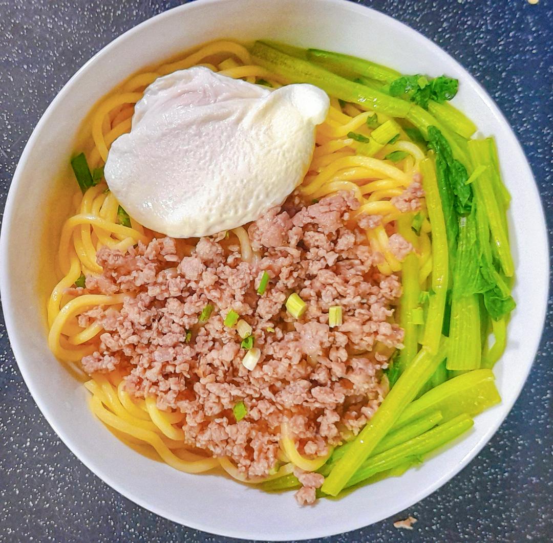 hu-tiu-thit-bam-1-trung-chan