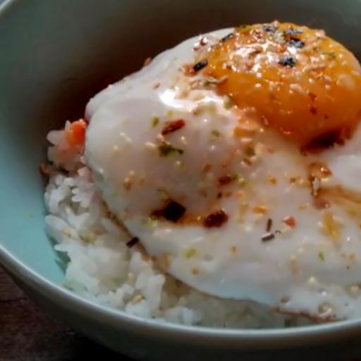 com-tam-trung-opla-1-trung