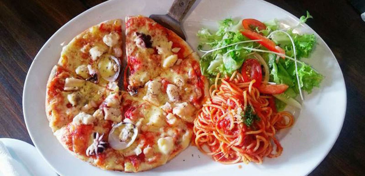 al-fresco-s-pizza-my-y-suon-steak-bo-bit-tet-aeon-mall-tan-phu