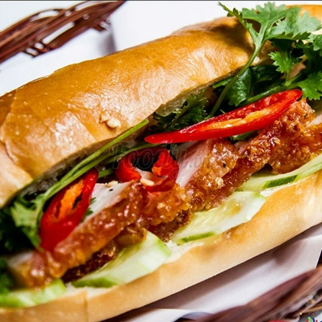 banh-mi-heo-quay-tra-tac