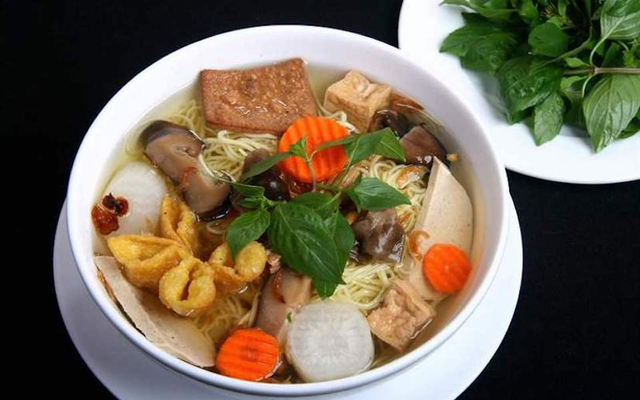 oanh-hu-tieu-chay-le-van-tho