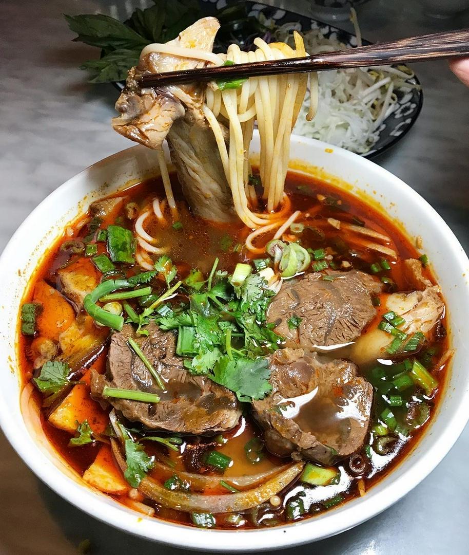 bun-bo-hue-nam-cha