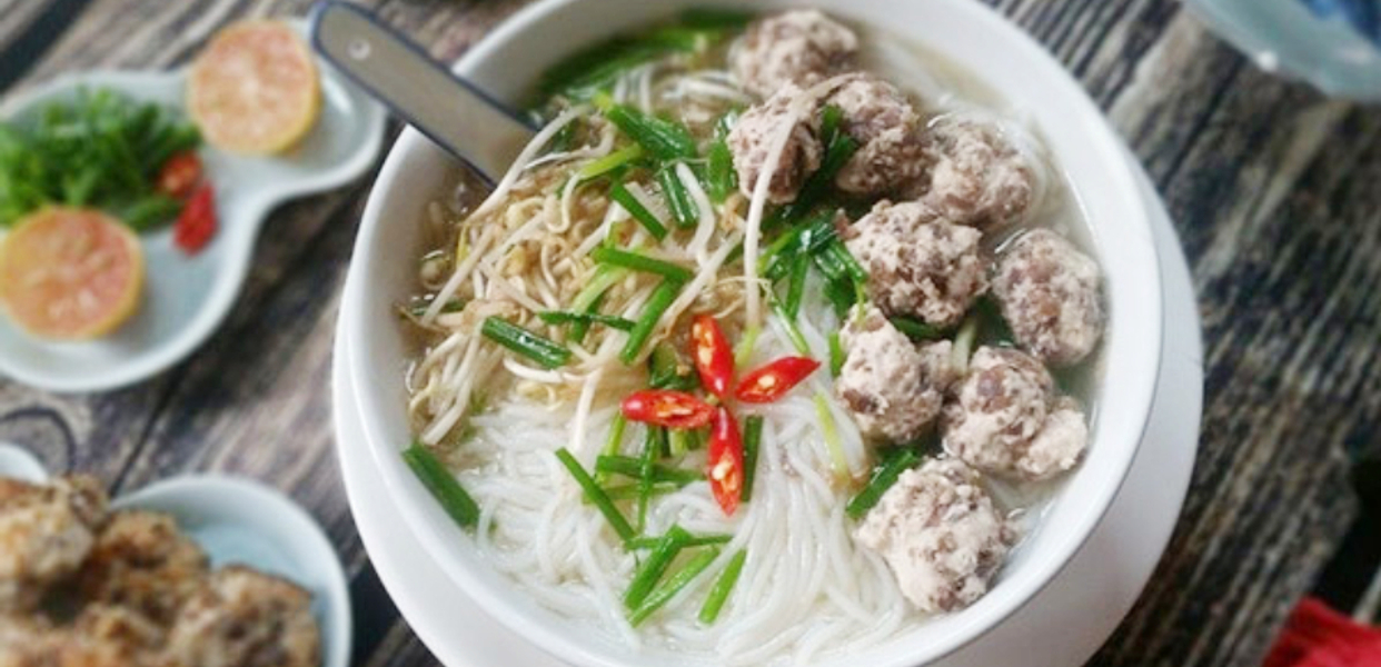 quan-co-thao-bun-bo-bun-moc-hu-tieu-bo-vien-nguyen-thong