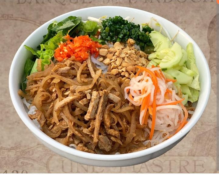 bun-bi-rau-song-nuoc-mam-chua-ngot