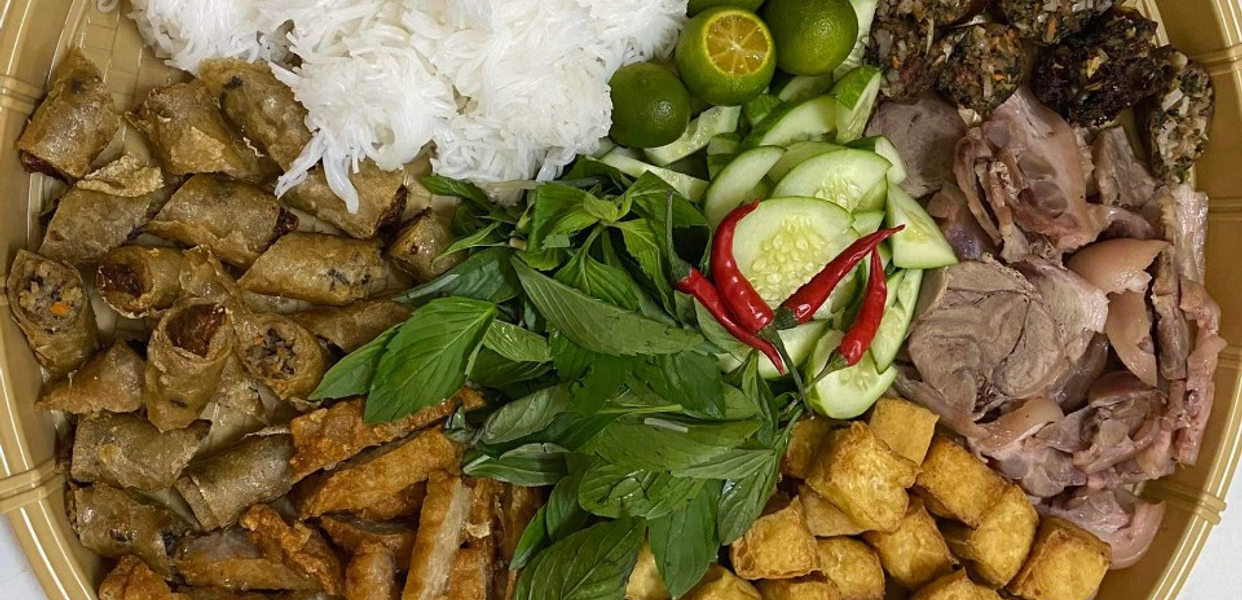 nha-ty-bun-au-mam-tom-phan-chu-trinh