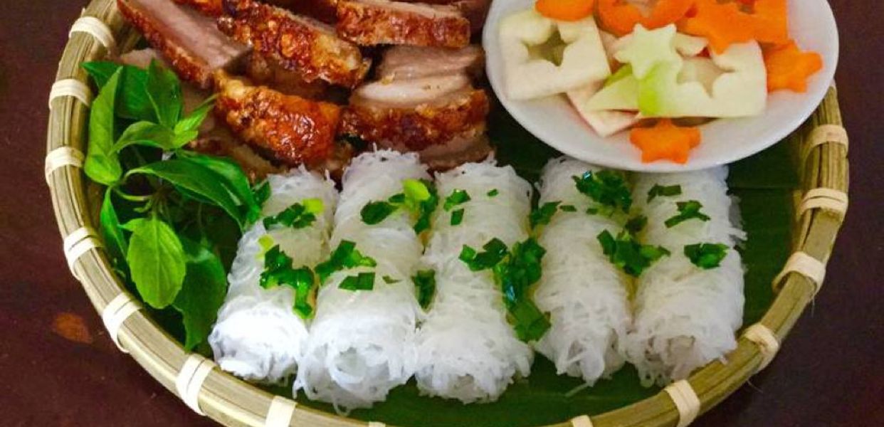 com-ga-xoi-mo-va-banh-hoi-heo-quay-61-14-quang-trung