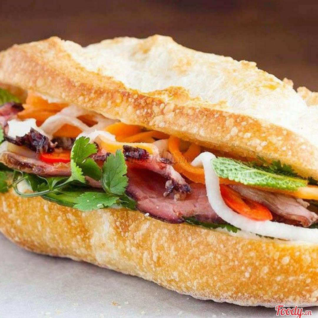 banh-mi-thit-ay-u