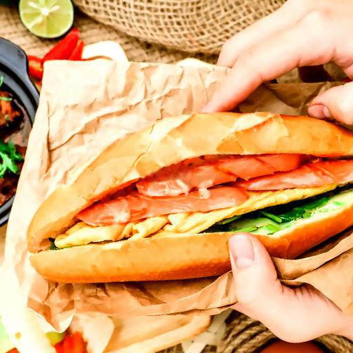 banh-mi-trung-xuc-xich