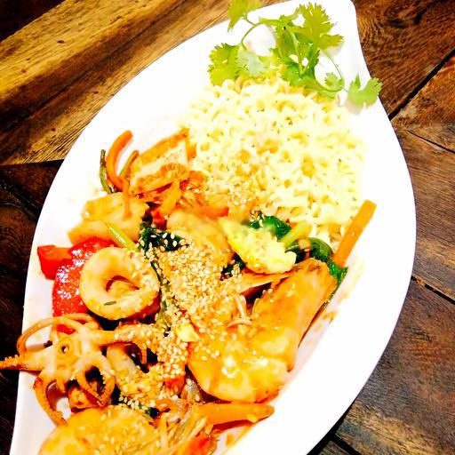 my-ramen-tron-cay-hai-san-han-quoc