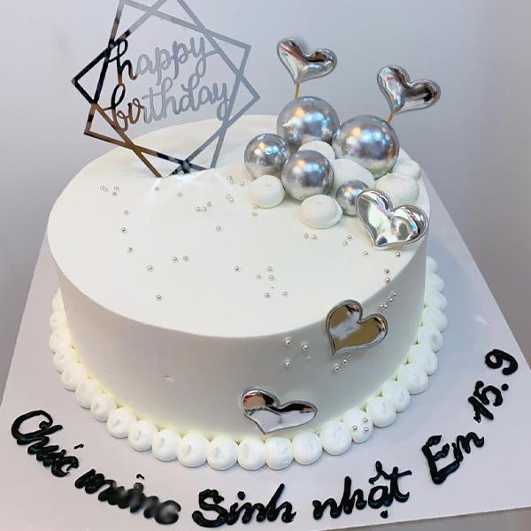 banh-kem-gan-phu-kien-m2