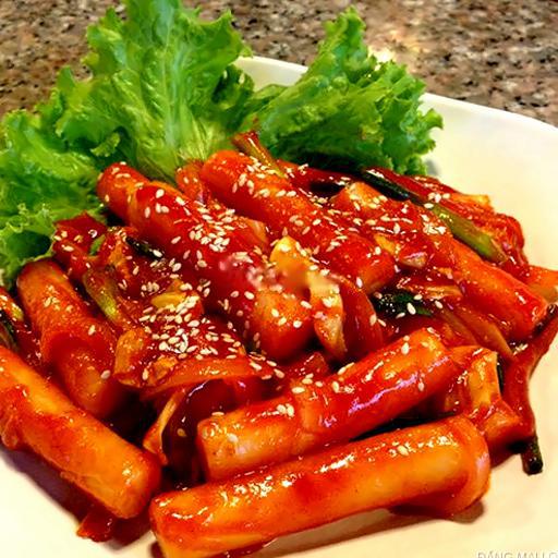 banh-gao-cay-tokbokki