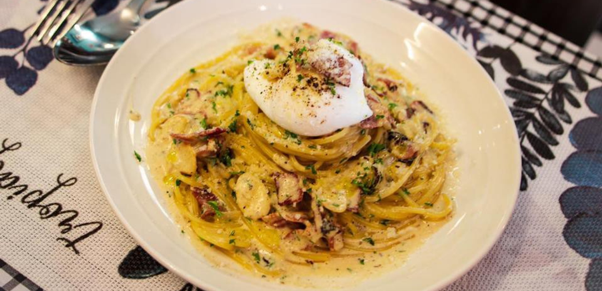 am-mi-y-com-chien-hoang-van-thu