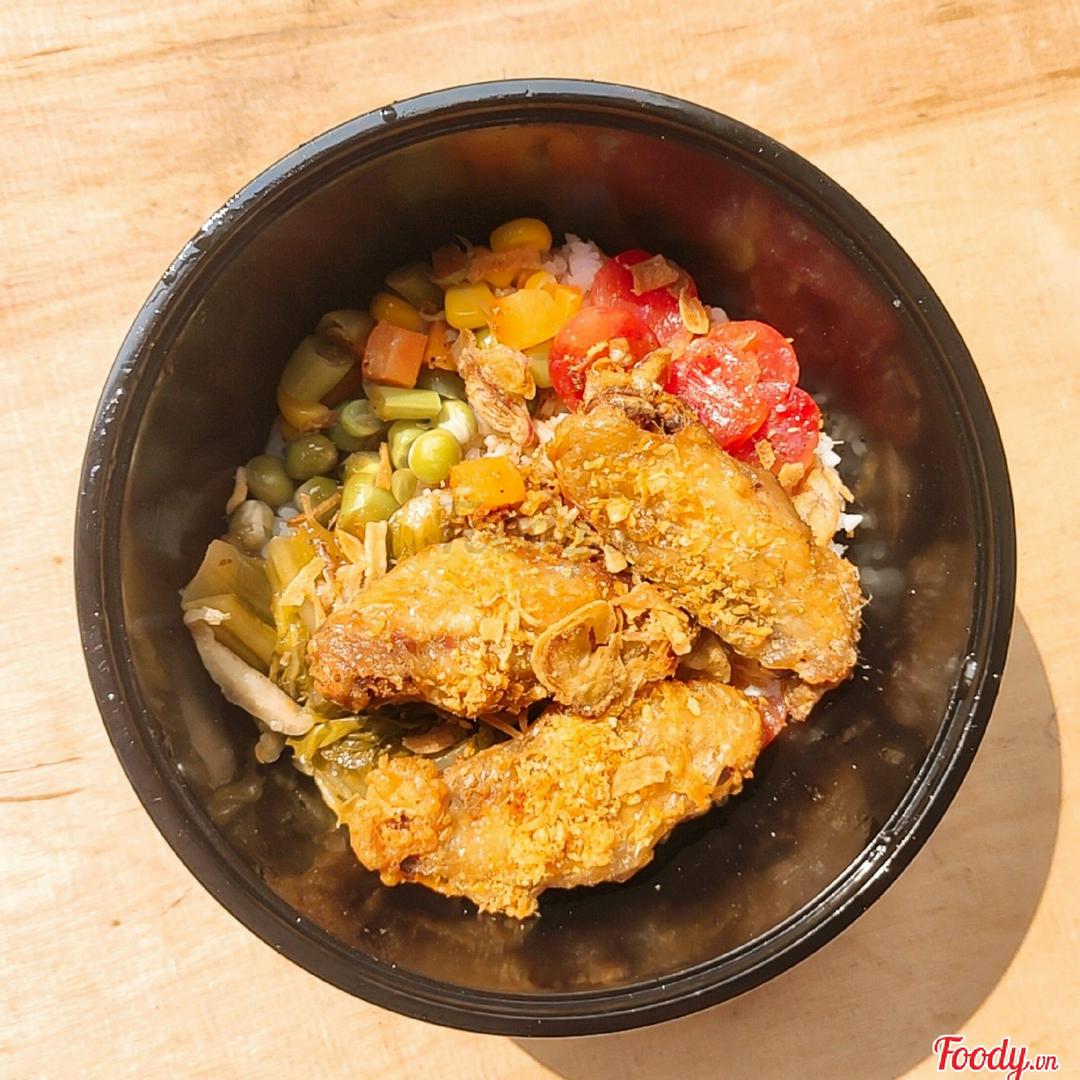 com-tron-canh-ga-chien-mam-toi