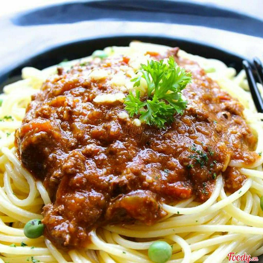 comboo-danh-cho-2-nguoi-mi-y-hamburger-ga-2-ly-tra-bi-ao-hat-chia