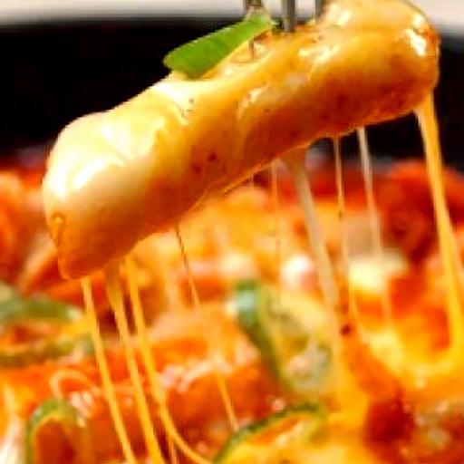 tokbokki-ac-biet-lat-pho-mai