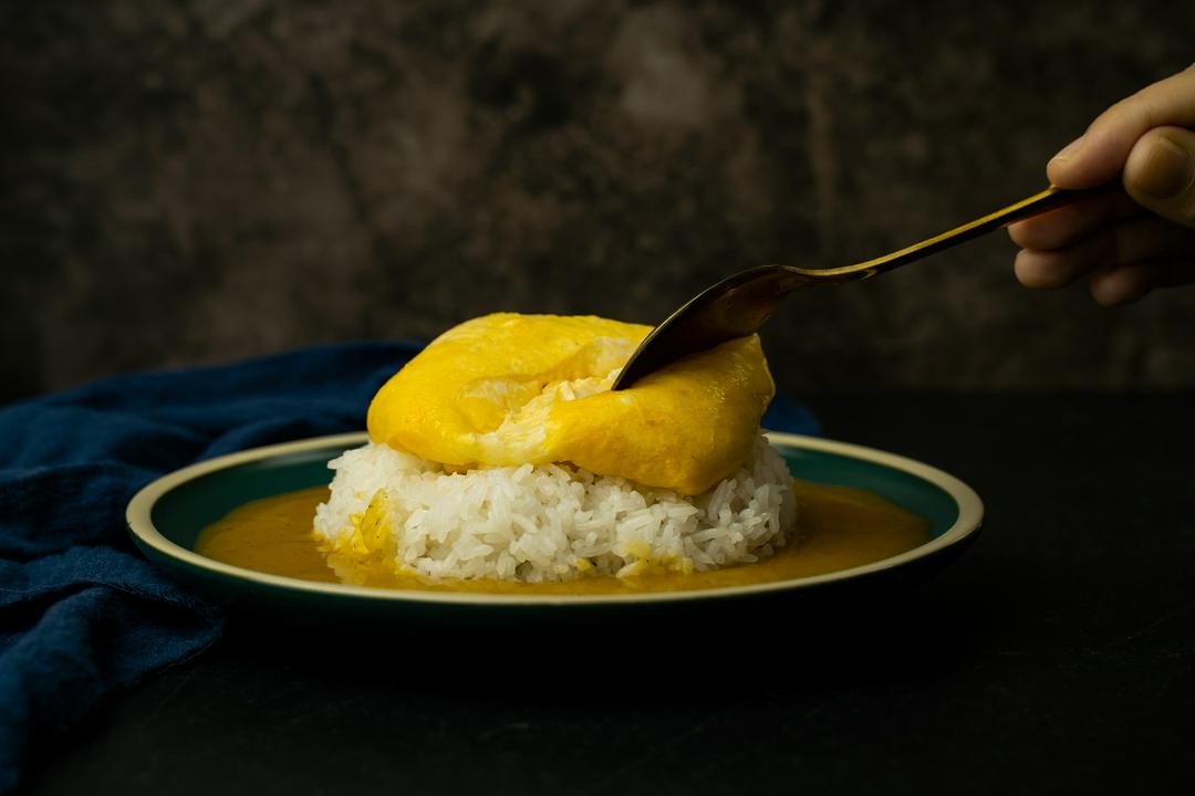 com-ca-ri-trung-pho-mai