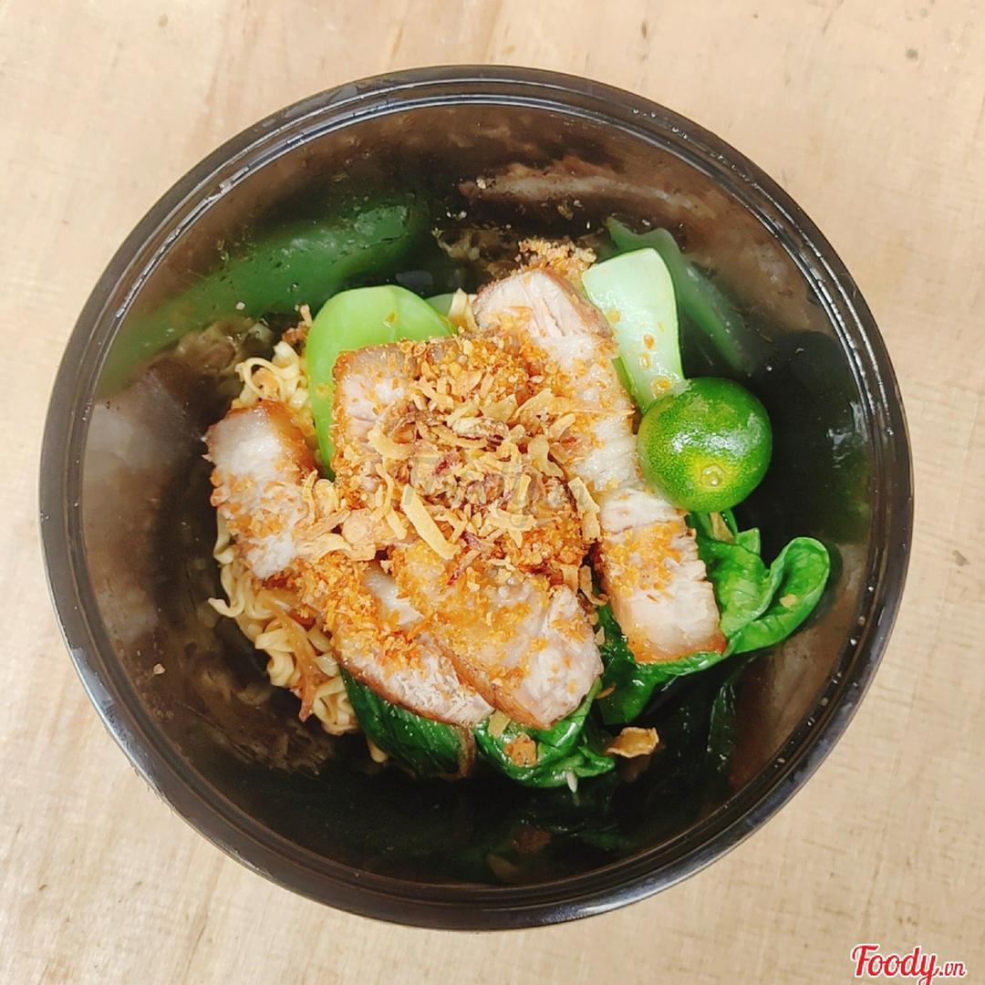 com-tron-ba-roi-chien-mam-toi-canh-rong-bien