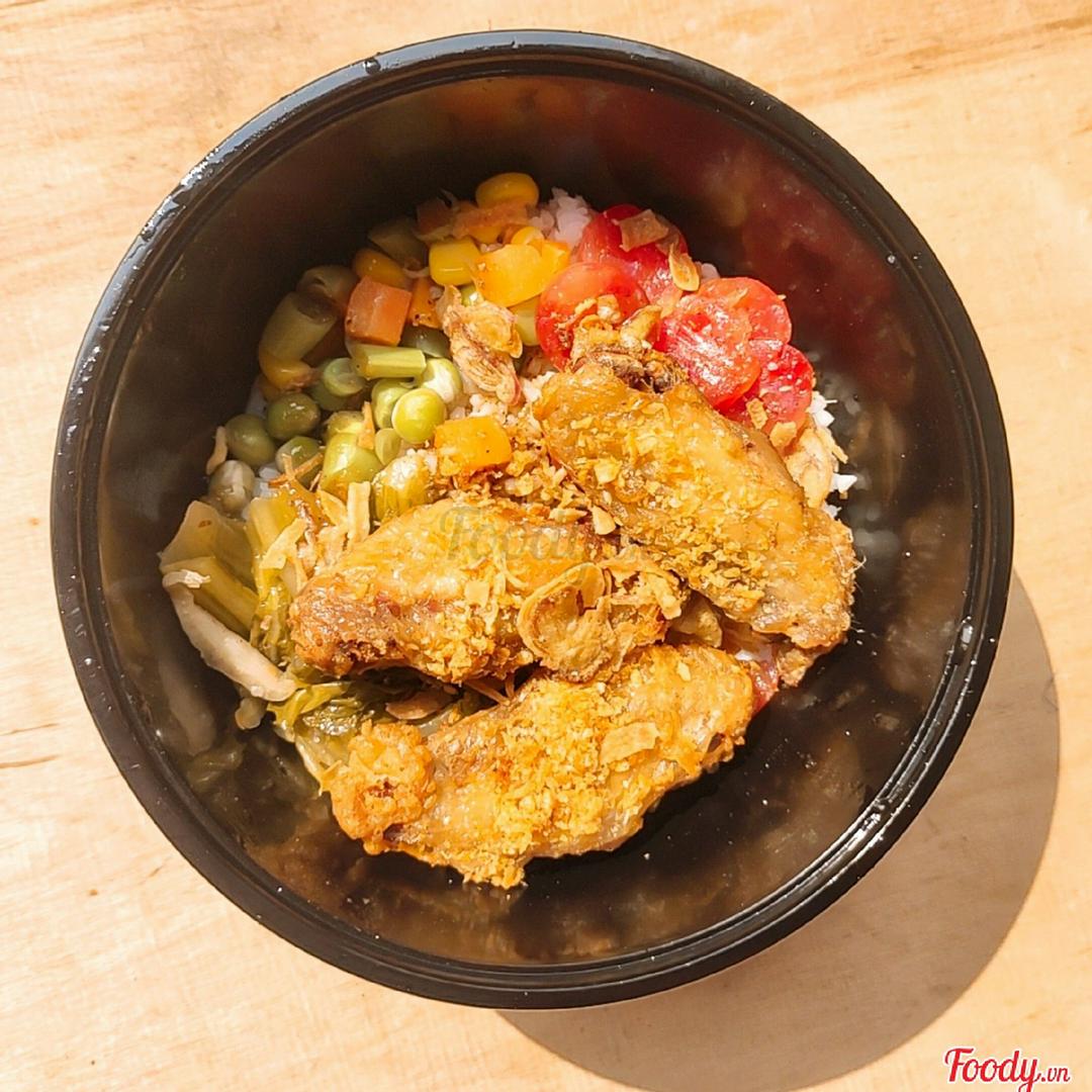 com-tron-canh-ga-chien-mam-toi-canh-rong-bien