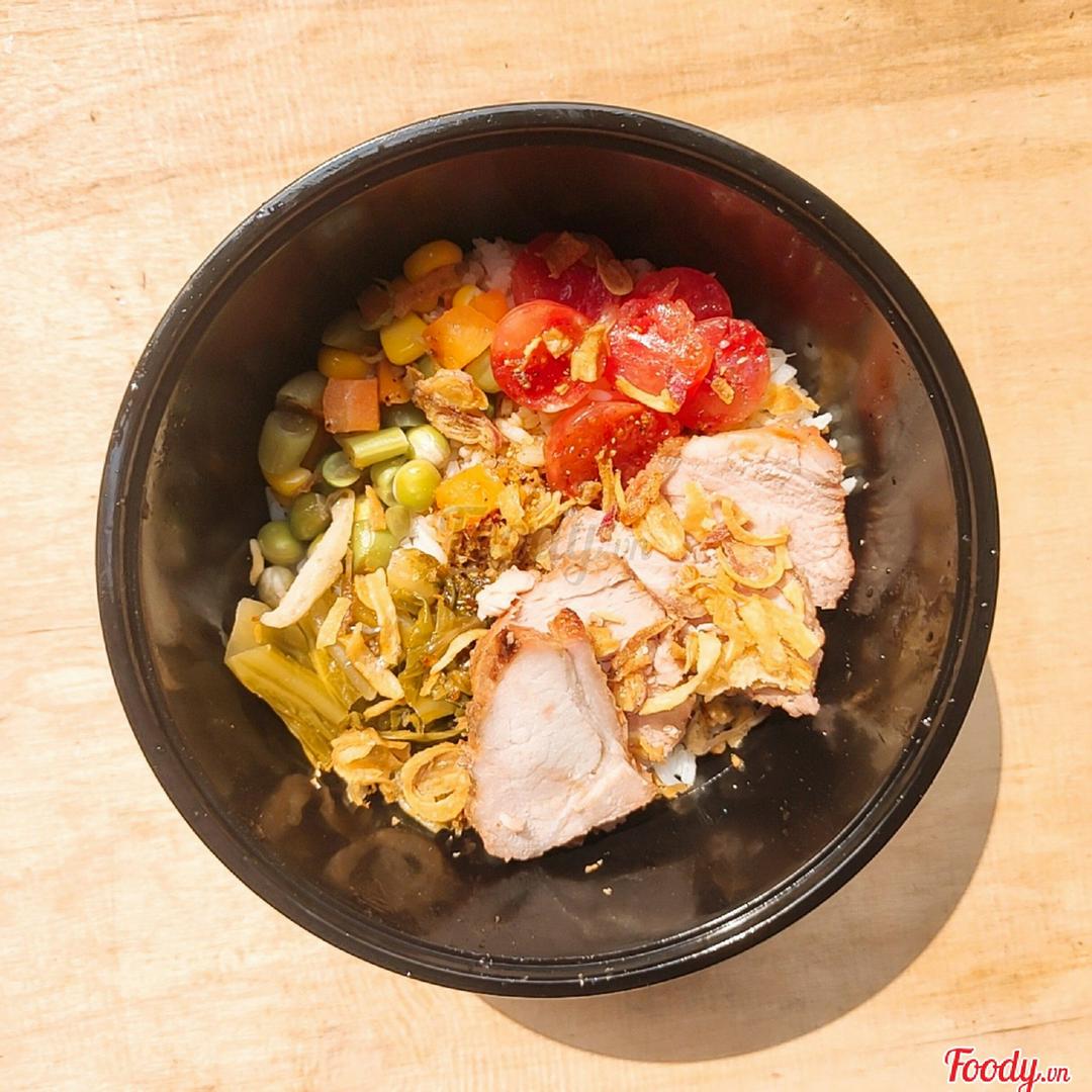 com-tron-xa-xiu-canh-rong-bien